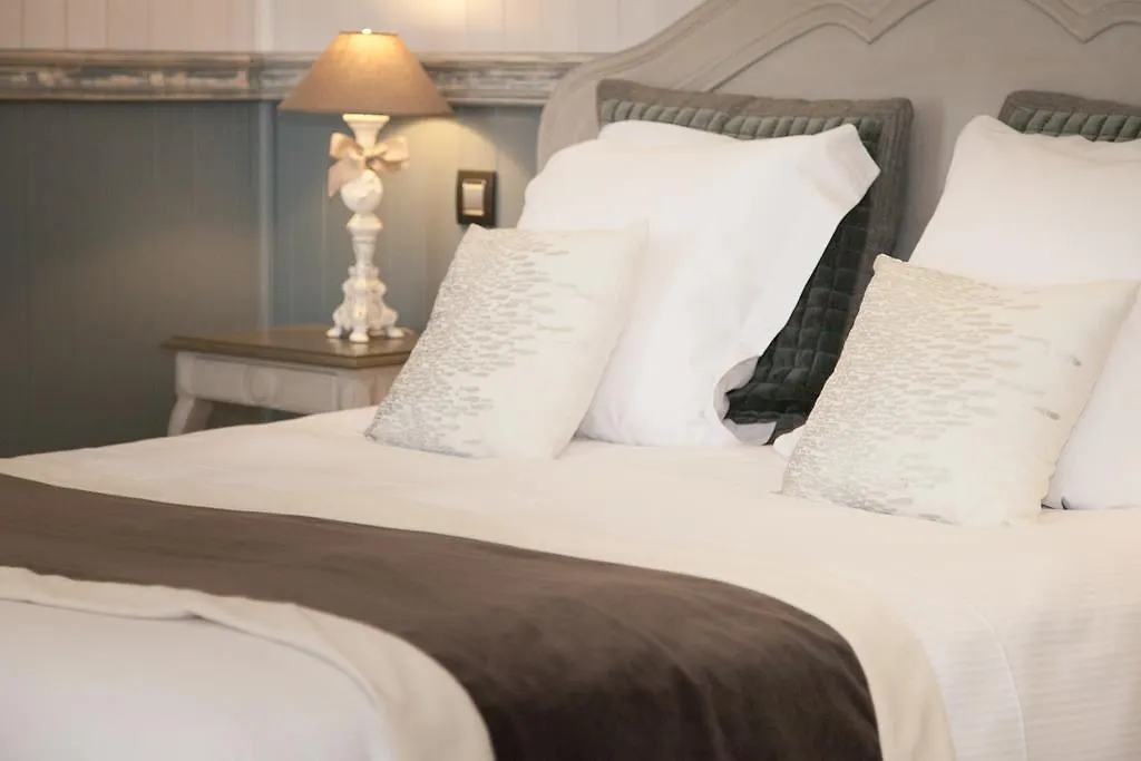 Host & Vinum - Le Clos Des Pins-1